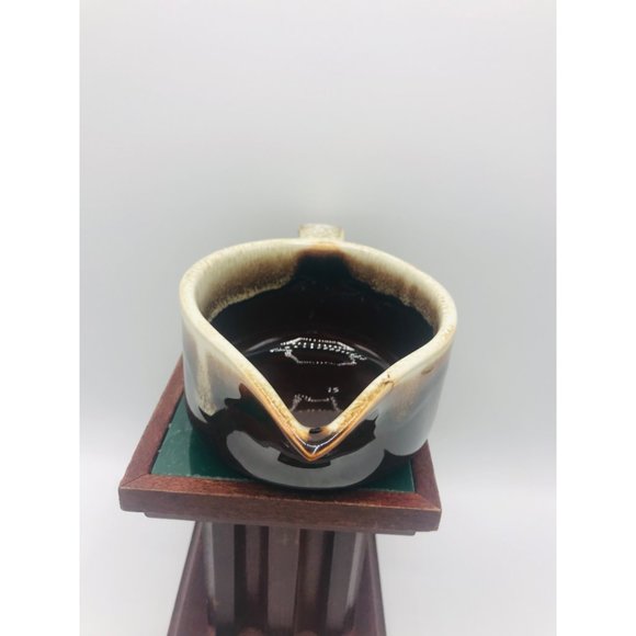 Vintage Pfaltzgraff brown drip open handle ceramic creamer. - Picture 5 of 11